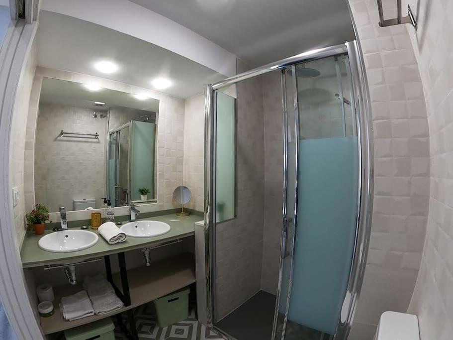 Roch - Stylish Apartment Near Metro Sevilha Exterior foto